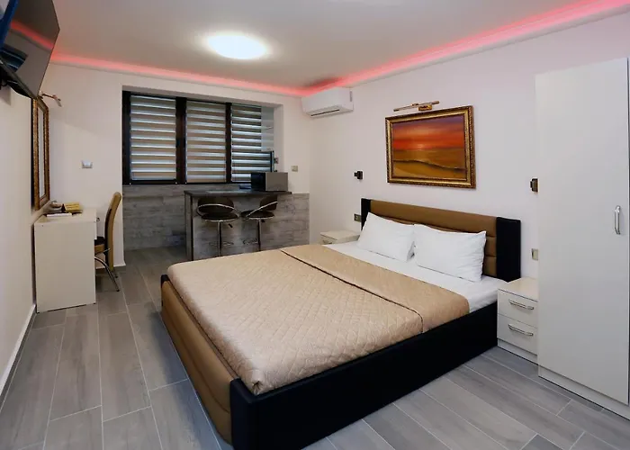 Deluxe 2 Center 公寓