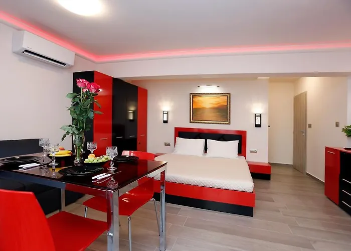 Deluxe 2 Center * 布尔加斯