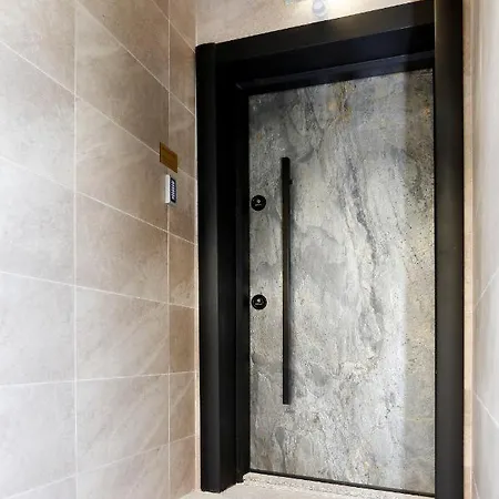 Deluxe 2 Center Apartman Burgasz